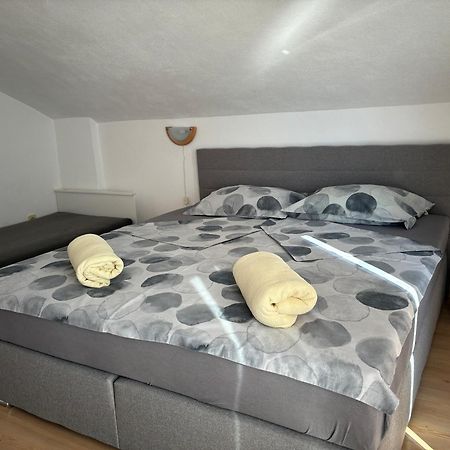 Apartments Kralj Zvonimir Jadranovo Eksteriør billede