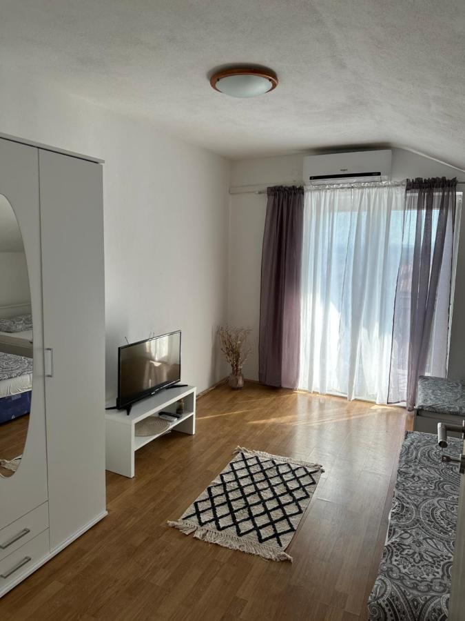 Apartments Kralj Zvonimir Jadranovo Eksteriør billede