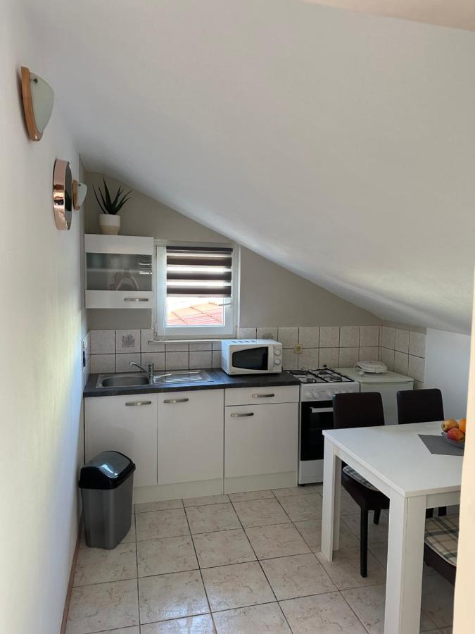 Apartments Kralj Zvonimir Jadranovo Eksteriør billede