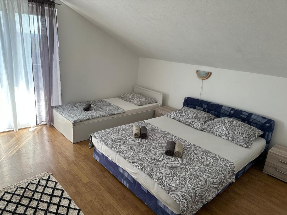 Apartments Kralj Zvonimir Jadranovo Eksteriør billede