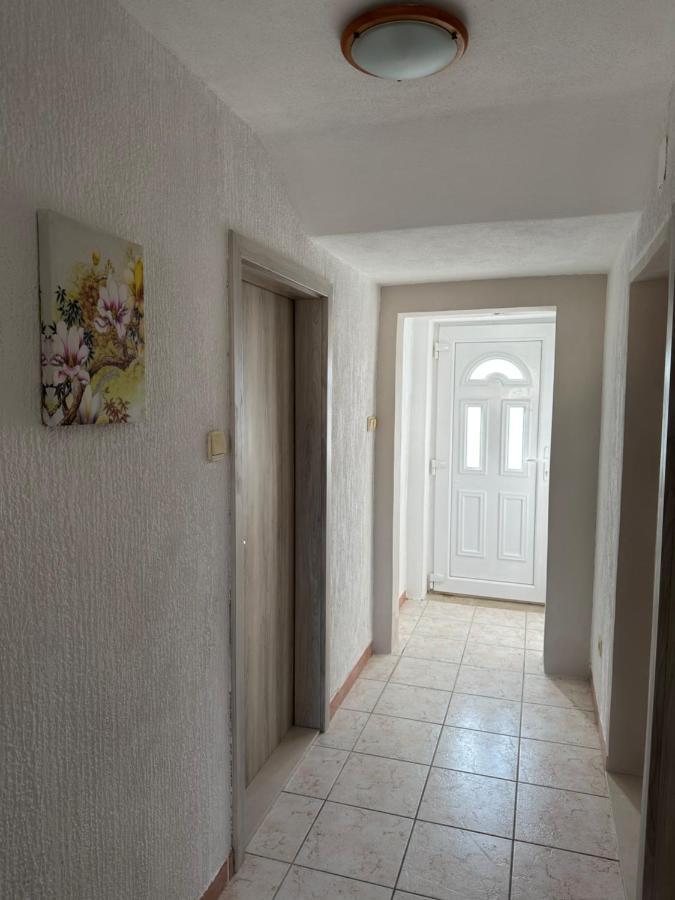 Apartments Kralj Zvonimir Jadranovo Eksteriør billede