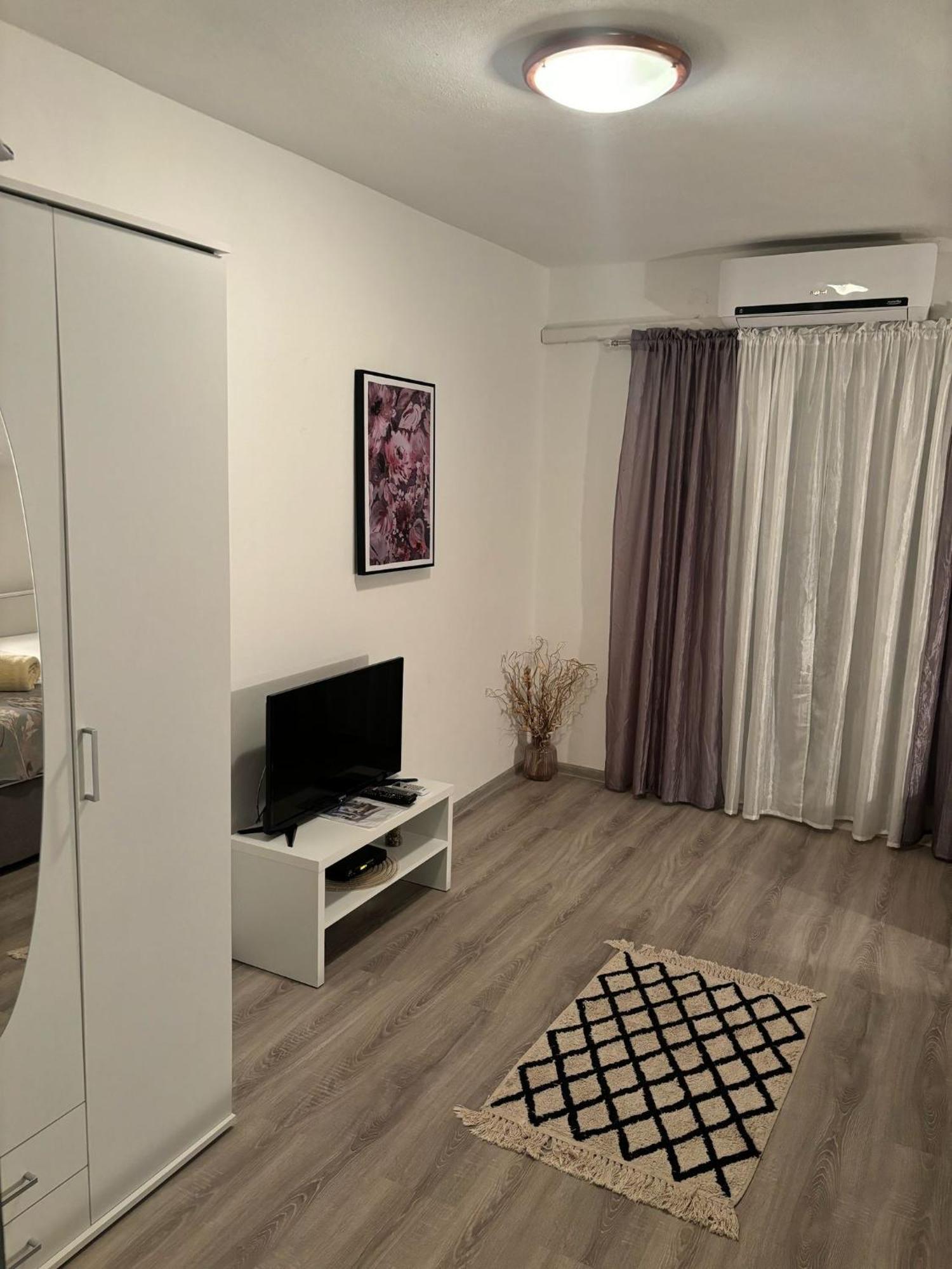 Apartments Kralj Zvonimir Jadranovo Eksteriør billede