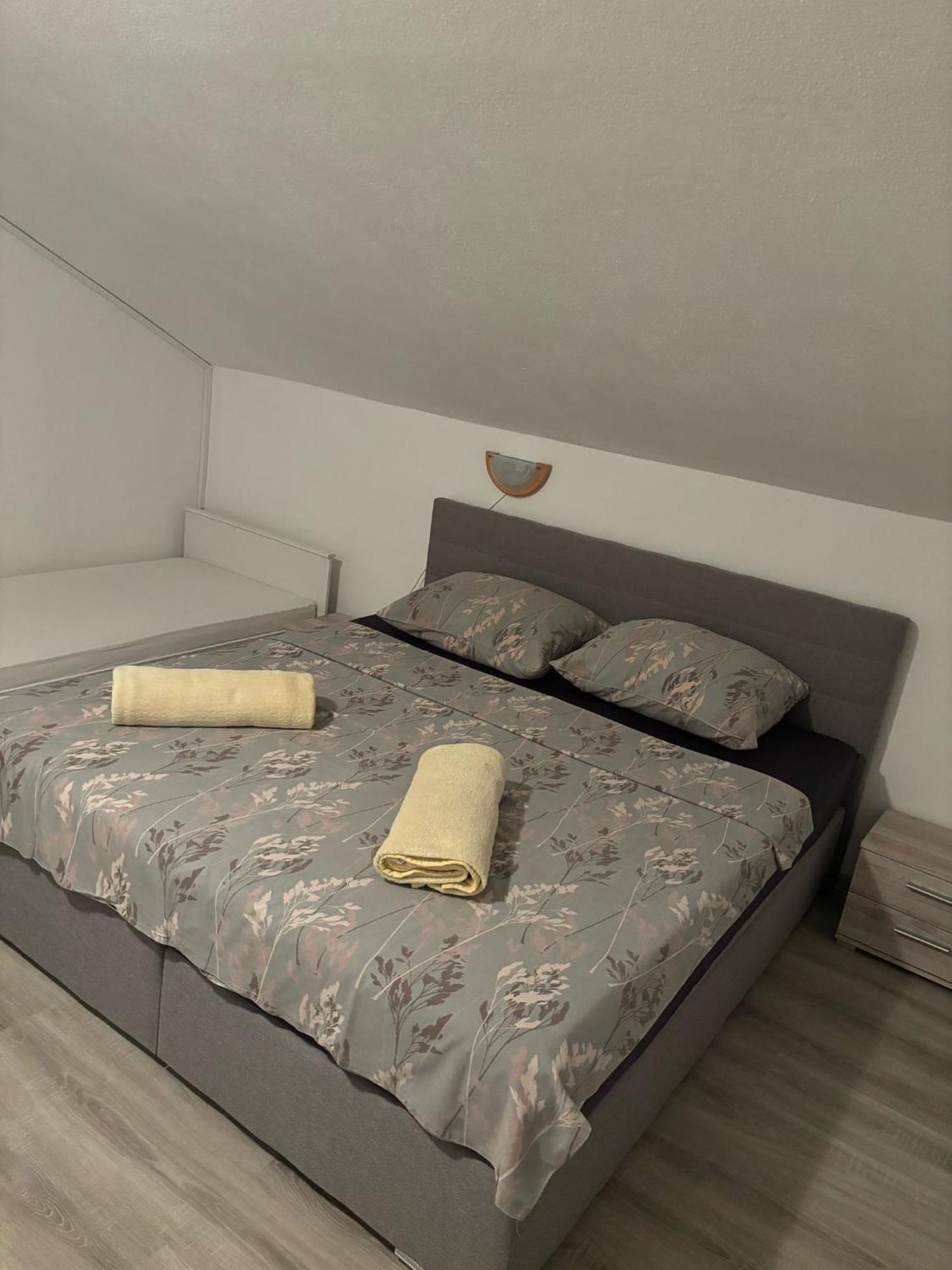 Apartments Kralj Zvonimir Jadranovo Eksteriør billede